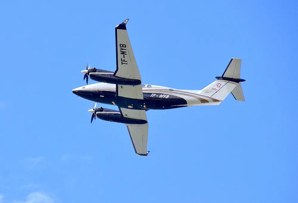 King Air 250, TF-MYB, taking off in ReykjavÃ­k.