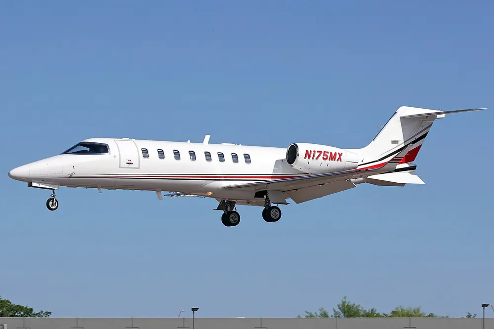 Learjet 75 aircraft exterior